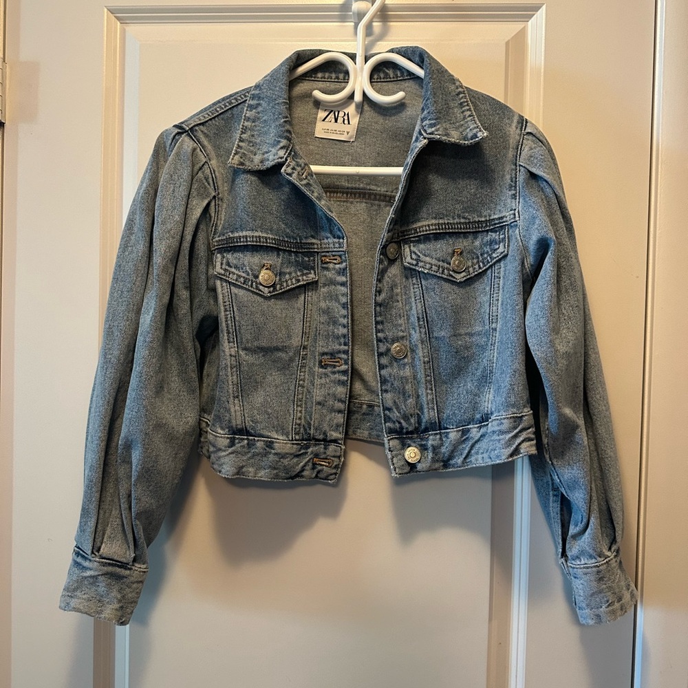 Zara denim jacket with balloon sleevees